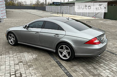Купе Mercedes-Benz CLS-Class 2010 в 