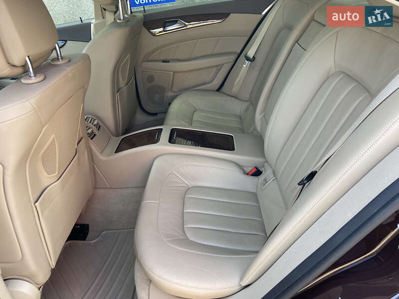 Седан Mercedes-Benz CLS-Class 2012 в Львове
