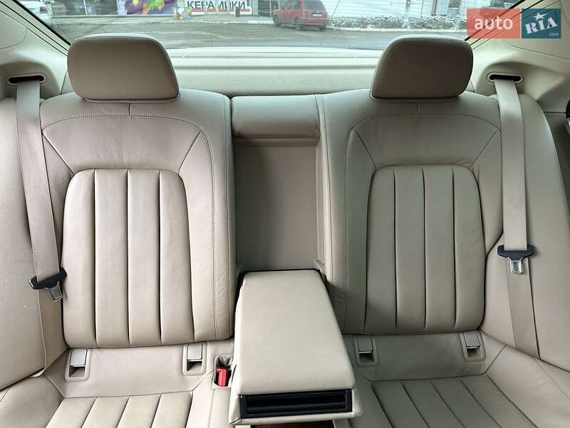 Седан Mercedes-Benz CLS-Class 2012 в Днепре
