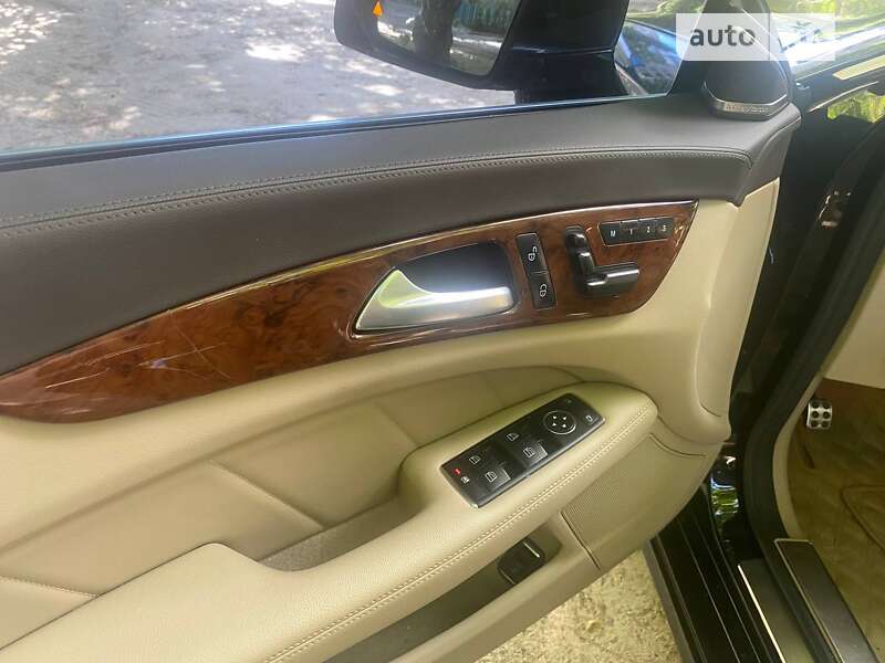 Седан Mercedes-Benz CLS-Class 2012 в Чернігові