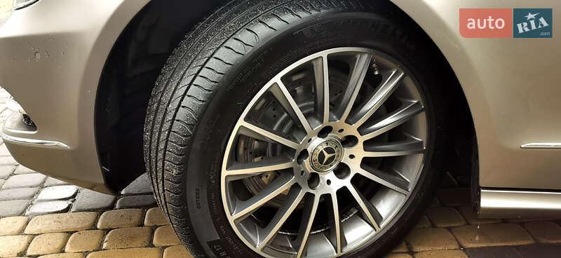Седан Mercedes-Benz CLS-Class 2011 в Днепре