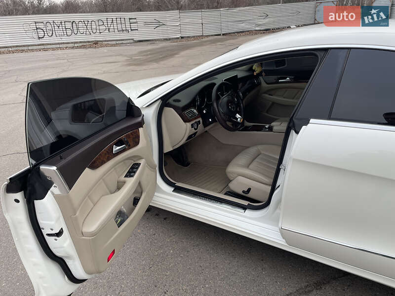Седан Mercedes-Benz CLS-Class 2015 в Черкассах