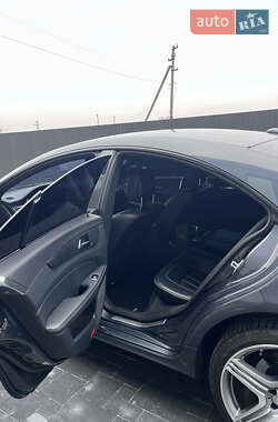 Седан Mercedes-Benz CLS-Class 2012 в 