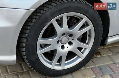 Купе Mercedes-Benz CLS-Class 2004 в 
