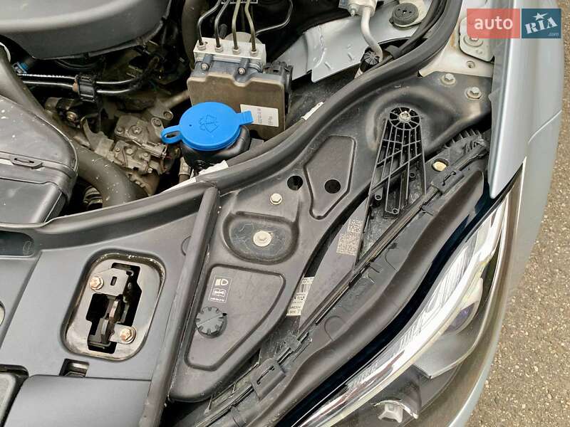 Универсал Mercedes-Benz CLS-Class 2014 в Виноградове фото 24 Универсал Mercedes-Benz CLS-Class 2014 в Виноградове