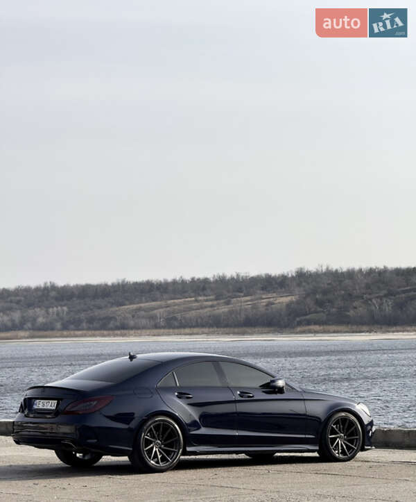 Седан Mercedes-Benz CLS-Class 2015 в Дніпрі