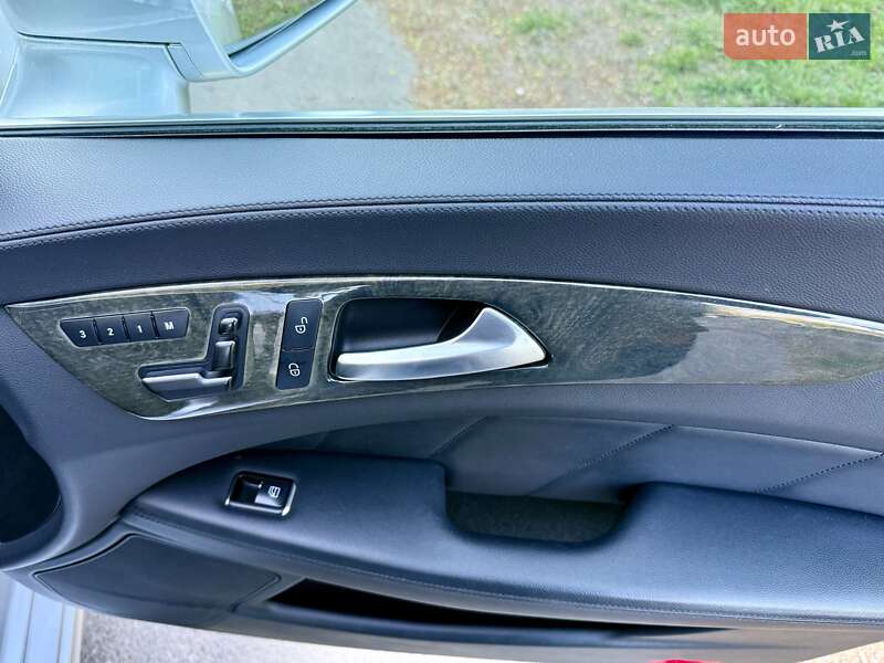 Седан Mercedes-Benz CLS-Class 2012 в Одесі