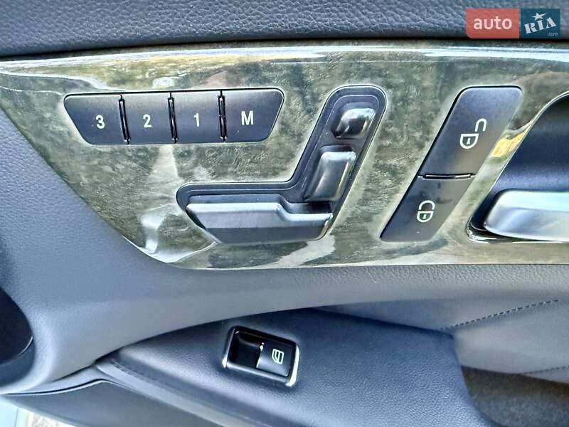 Седан Mercedes-Benz CLS-Class 2012 в Одесі