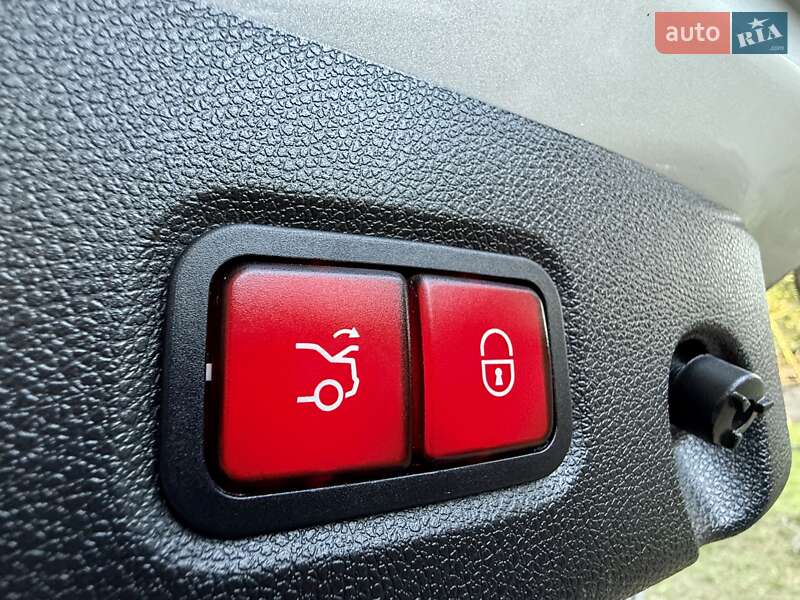 Седан Mercedes-Benz CLS-Class 2012 в Одесі