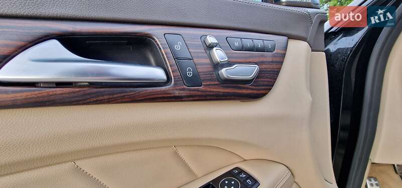 Седан Mercedes-Benz CLS-Class 2012 в Львове