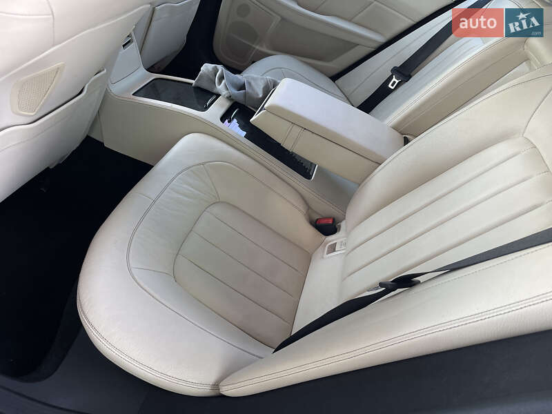 Седан Mercedes-Benz CLS-Class 2014 в Одесі