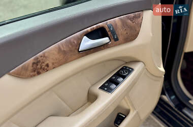 Седан Mercedes-Benz CLS-Class 2012 в 