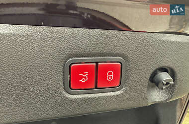 Седан Mercedes-Benz CLS-Class 2012 в 
