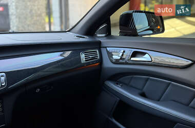 Купе Mercedes-Benz CLS-Class 2010 в 
