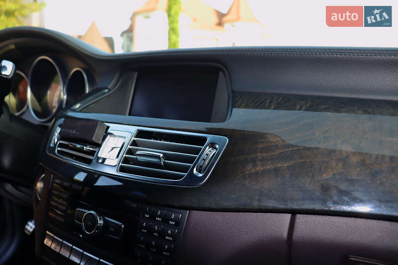 Седан Mercedes-Benz CLS-Class 2012 в Чернівцях