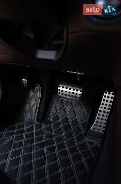 Седан Mercedes-Benz CLS-Class 2012 в 