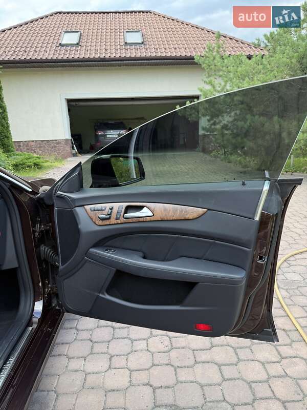 Седан Mercedes-Benz CLS-Class 2012 в Києві