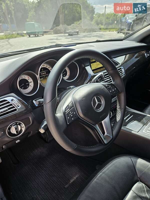 Седан Mercedes-Benz CLS-Class 2011 в Львове