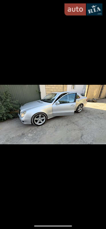 Купе Mercedes-Benz CLS-Class 2006 в 