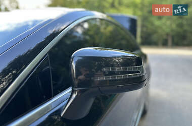 Седан Mercedes-Benz CLS-Class 2012 в 