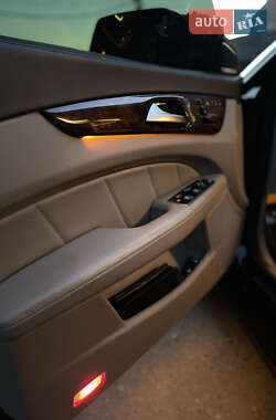 Седан Mercedes-Benz CLS-Class 2012 в 