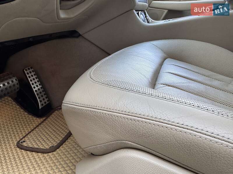 Седан Mercedes-Benz CLS-Class 2012 в Киеве