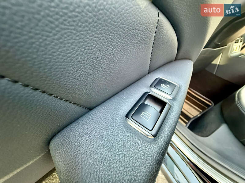 Седан Mercedes-Benz CLS-Class 2015 в Рівному