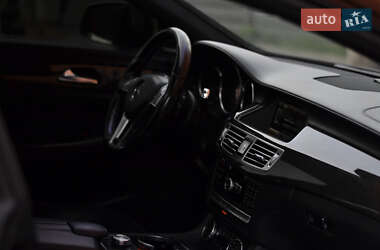 Седан Mercedes-Benz CLS-Class 2011 в 