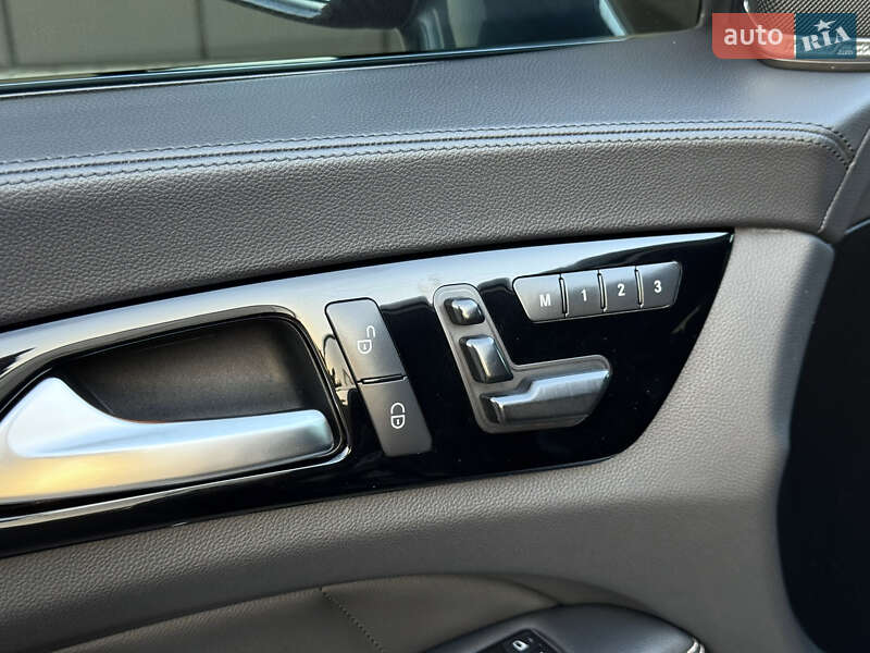 Седан Mercedes-Benz CLS-Class 2014 в Дубні