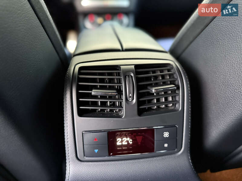 Седан Mercedes-Benz CLS-Class 2014 в Дубні