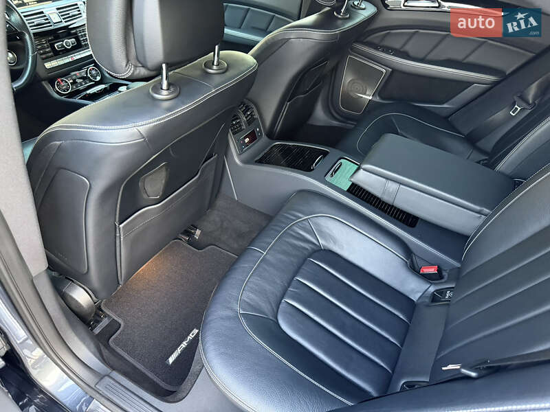 Седан Mercedes-Benz CLS-Class 2014 в Дубні