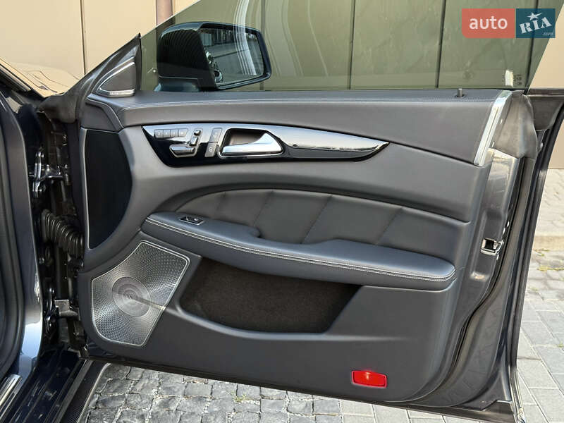 Седан Mercedes-Benz CLS-Class 2014 в Дубні
