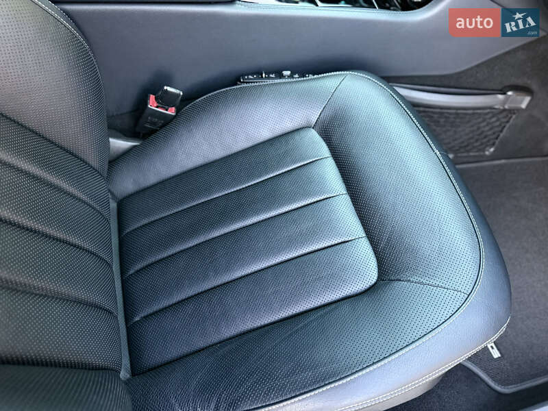 Седан Mercedes-Benz CLS-Class 2014 в Дубні
