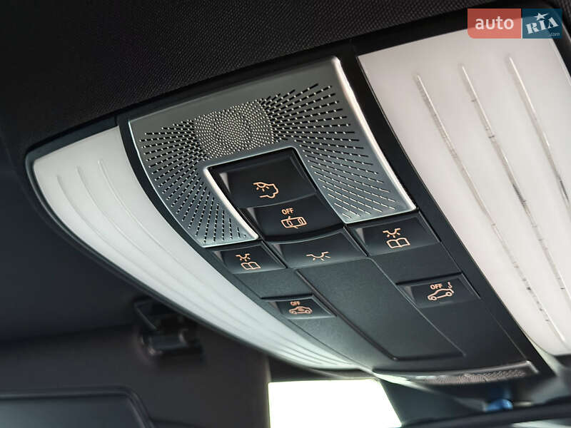 Седан Mercedes-Benz CLS-Class 2014 в Дубні
