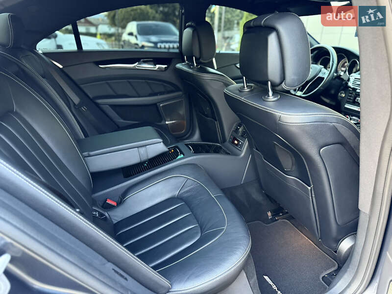 Седан Mercedes-Benz CLS-Class 2014 в Дубні