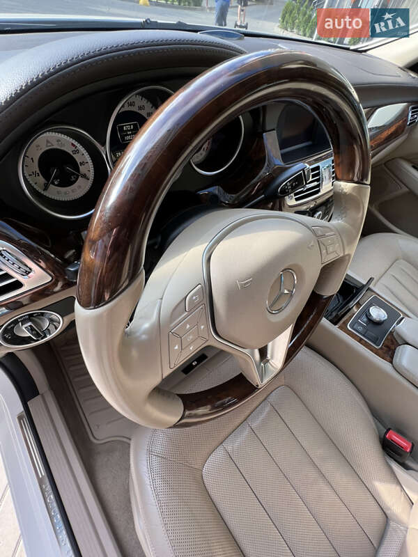 Седан Mercedes-Benz CLS-Class 2011 в Києві фото 30 Седан Mercedes-Benz CLS-Class 2011 в Києві