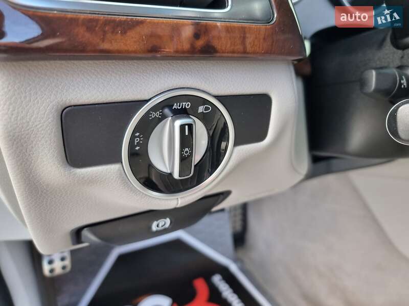 Седан Mercedes-Benz CLS-Class 2014 в Киеве фото 48 Седан Mercedes-Benz CLS-Class 2014 в Киеве