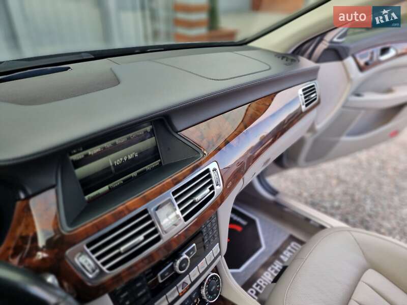 Седан Mercedes-Benz CLS-Class 2014 в Киеве фото 65 Седан Mercedes-Benz CLS-Class 2014 в Киеве