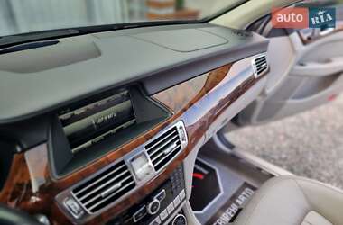Седан Mercedes-Benz CLS-Class 2014 в  фото 65 Седан Mercedes-Benz CLS-Class 2014 в
