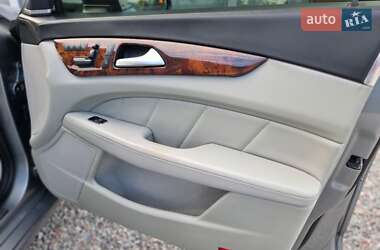 Седан Mercedes-Benz CLS-Class 2014 в  фото 75 Седан Mercedes-Benz CLS-Class 2014 в