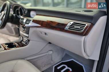 Седан Mercedes-Benz CLS-Class 2014 в  фото 78 Седан Mercedes-Benz CLS-Class 2014 в
