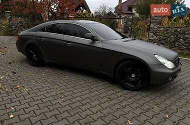 Купе Mercedes-Benz CLS-Class 2005 в  фото 2 Купе Mercedes-Benz CLS-Class 2005 в