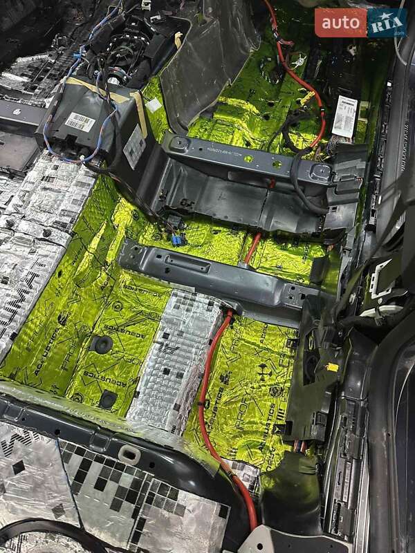 Седан Mercedes-Benz CLS-Class 2014 в Тернополе фото 21 Седан Mercedes-Benz CLS-Class 2014 в Тернополе