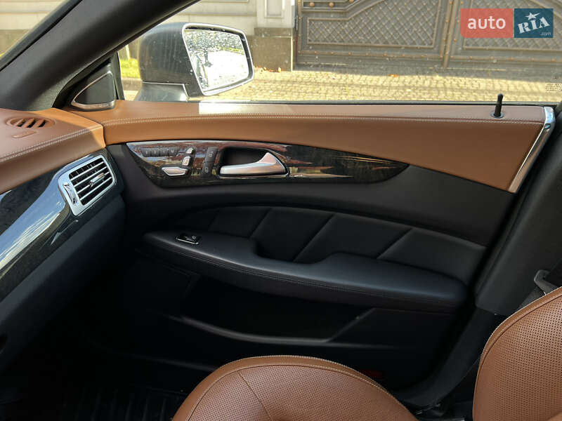 Седан Mercedes-Benz CLS-Class 2016 в Ровно фото 59 Седан Mercedes-Benz CLS-Class 2016 в Ровно