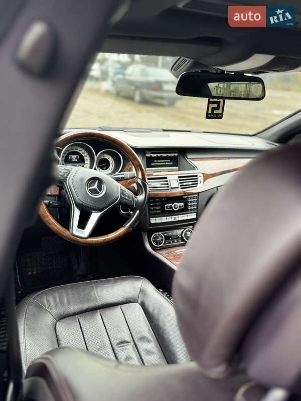 Седан Mercedes-Benz CLS-Class 2014 в Черновцах фото 13 Седан Mercedes-Benz CLS-Class 2014 в Черновцах