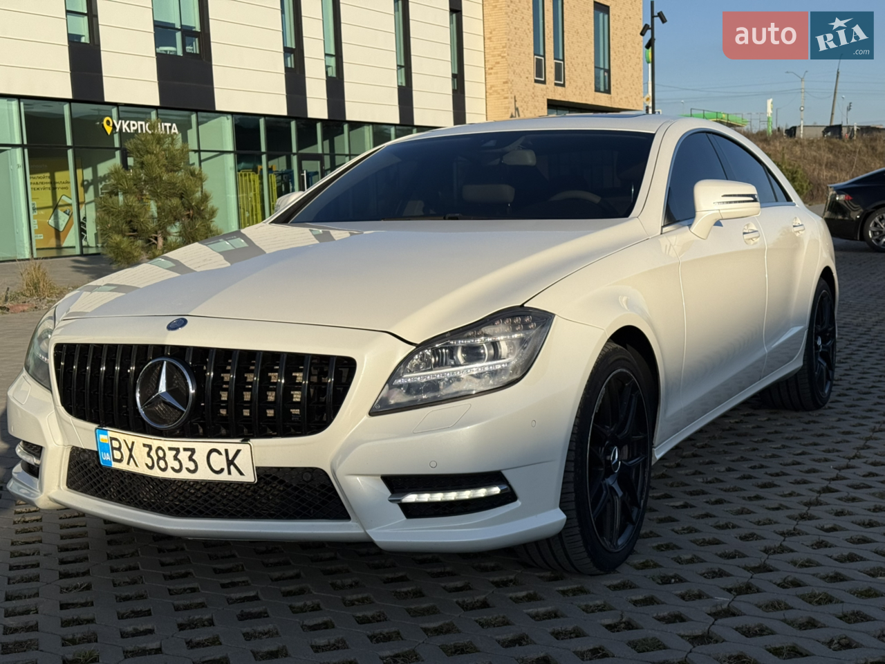 Продаж від власника.
Обслужений автомобіль. 
Недавно зроблене ТО.
Готовий до перевірки на СТО.
Вкладень не потребує.
Ніяких зауважень не має.
Два комплекти резини.
Вкладень не потребує.
ПОВНИЙ ПРИВІД.
ВСЕ ПРАЦЮЄ ІДЕАЛЬНО.
Детальнішу інформацію дам по телефону.