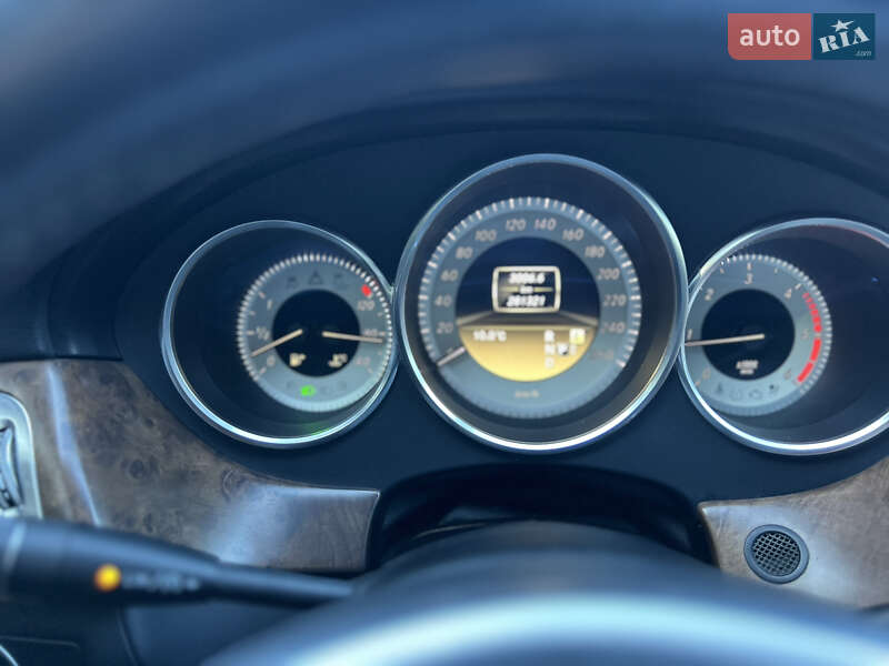 Седан Mercedes-Benz CLS-Class 2012 в Днепре