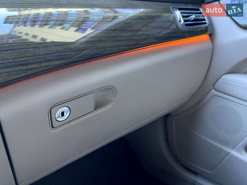 Седан Mercedes-Benz CLS-Class 2014 в Чернігові