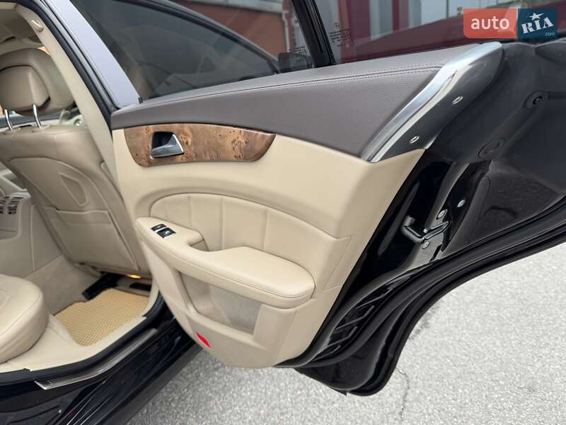 Седан Mercedes-Benz CLS-Class 2012 в Києві