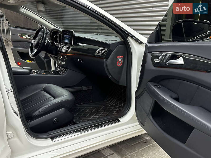 Седан Mercedes-Benz CLS-Class 2016 в Киеве фото 20 Седан Mercedes-Benz CLS-Class 2016 в Киеве